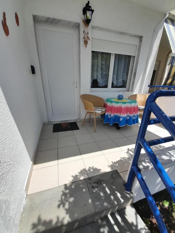 Maisonette Basilissa Nea Poteidaia Exterior foto